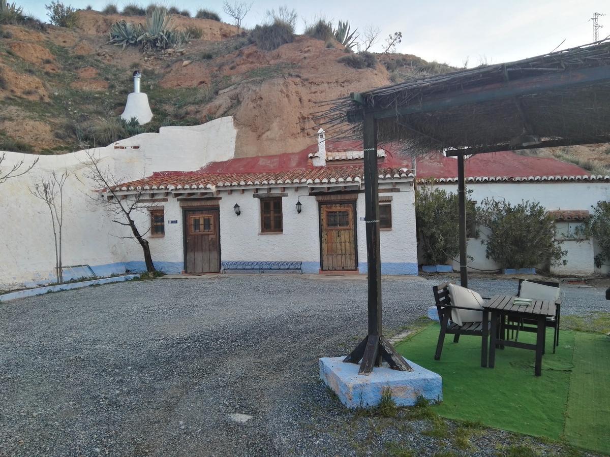 Отель Casas Cueva Y Cortijo La Tala En Гвадикс Экстерьер фото